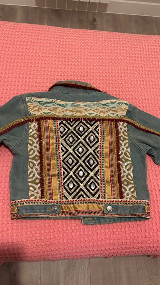 Chaqueta vaquera bordada Talla S