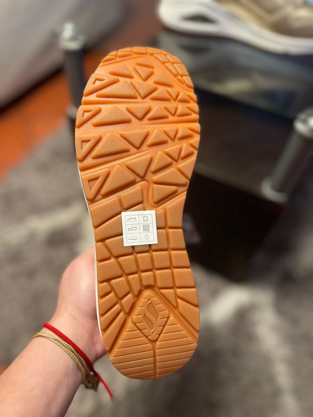 Zapatillas Skechers Doradas Mujer