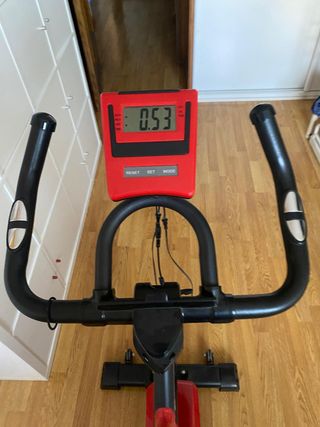 Bicicleta Estática Maketec Roja