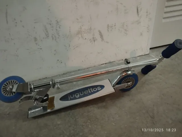 Patinete Juguettos aluminio plegable azul