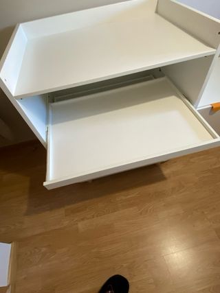 Comodo fasciatoio bianco