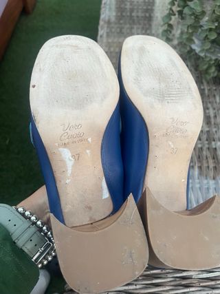 Zapatos de piel azul italianos