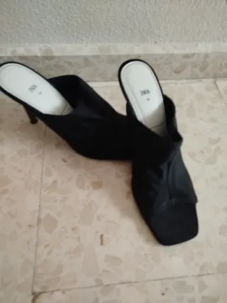 Zapatos Zara Negros Tacón
