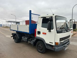 Camión DAF 45 180cv Multilif 8500kg