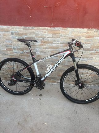 Bicicleta de montaña Focus Raven