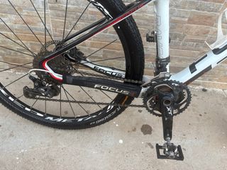 Bicicleta de montaña Focus Raven