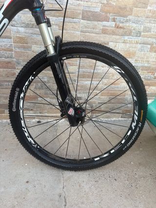 Bicicleta de montaña Focus Raven