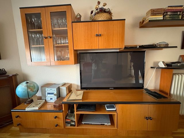 Mueble TV madera y cristal