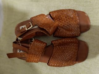 Sandalias de mujer marrones