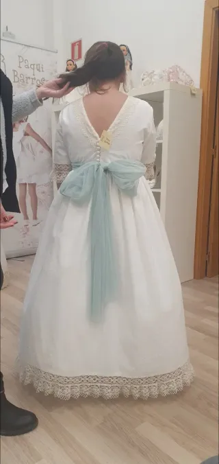 Vestido de Comunión beige