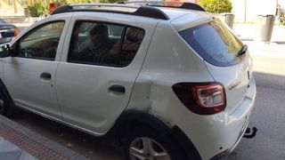 dacia con bola remolque