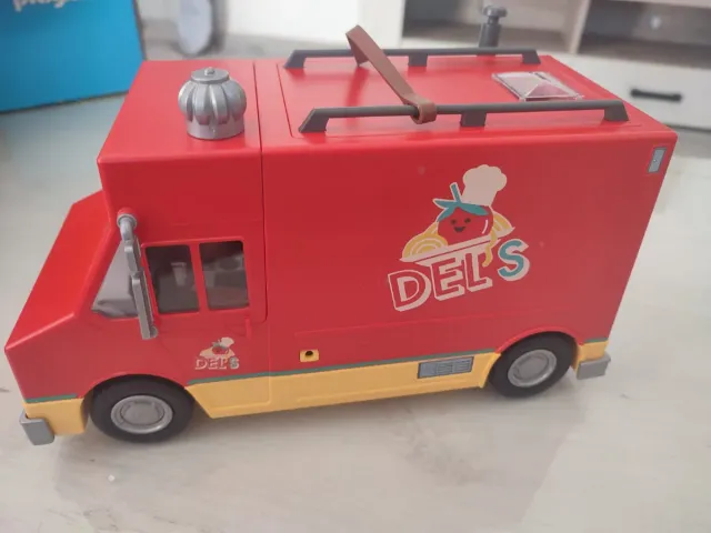 Playmobil The Movie Food Truck.