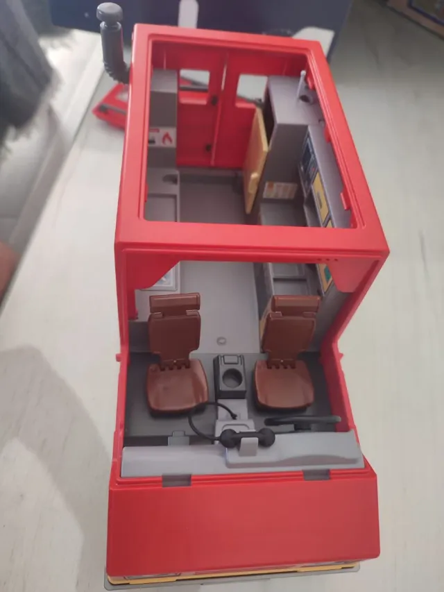 Playmobil The Movie Food Truck.