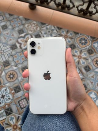 iPhone 11 64GB Bianco - Batteria 81%