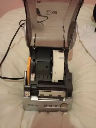 Impresora de etiquetas Brother QL-550