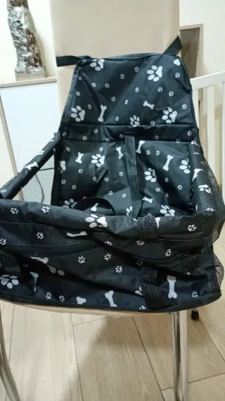 Cesta para perro/gato para coche. Sin usar