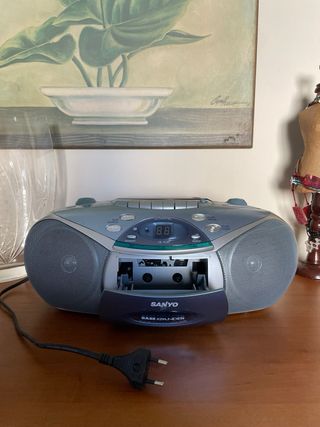Radio CD Cassette Sanyo MCD ZX350F Boombox