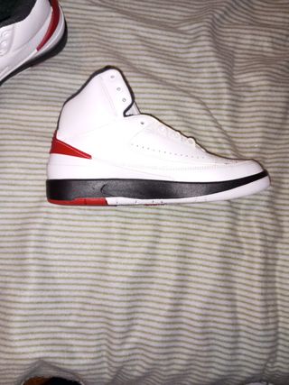 Air Jordan 2 Retro Blanco Rojo