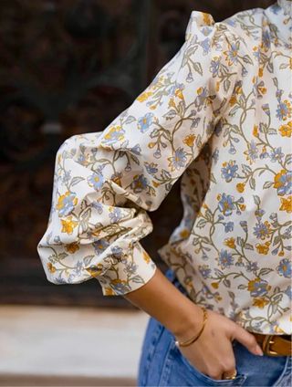 Blusa flores y puntilla Talla S