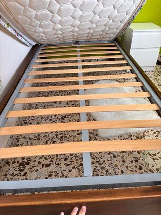 Cabezal, pies de cama y somier