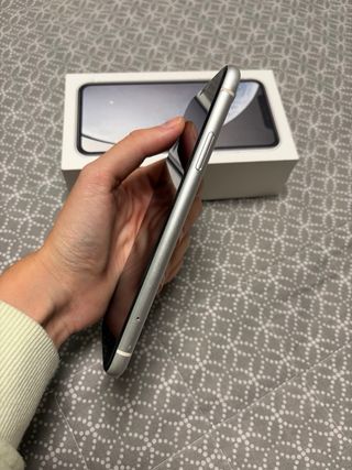 iPhone XR bianco