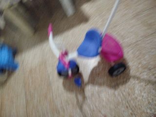 Triciclo infantil con manillar de empuje