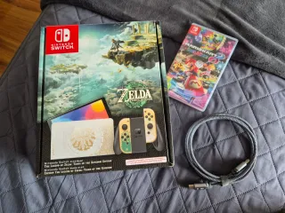 Nintendo Switch OLED Edizione Zelda