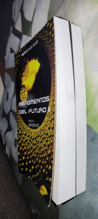 Lote 2 libros literatura fantástica