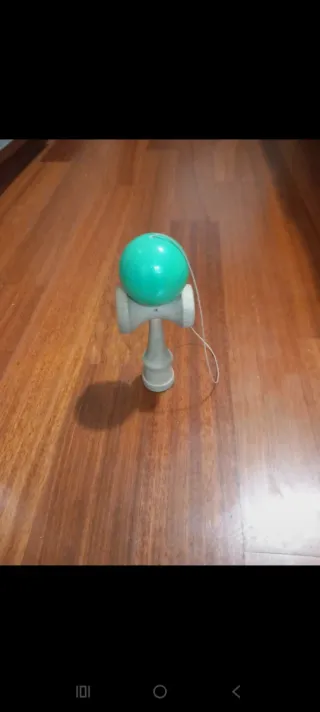 Kendama verde