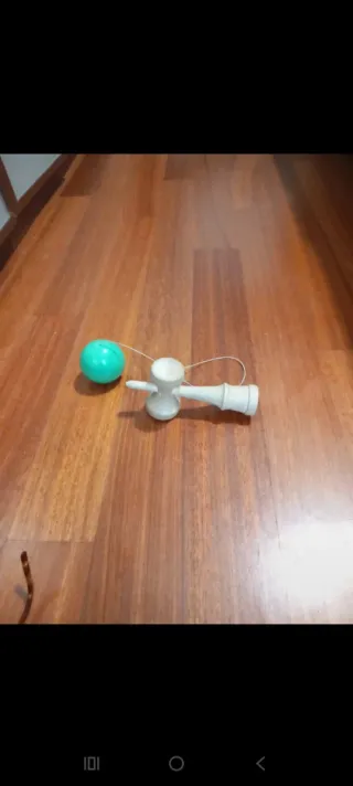 Kendama verde