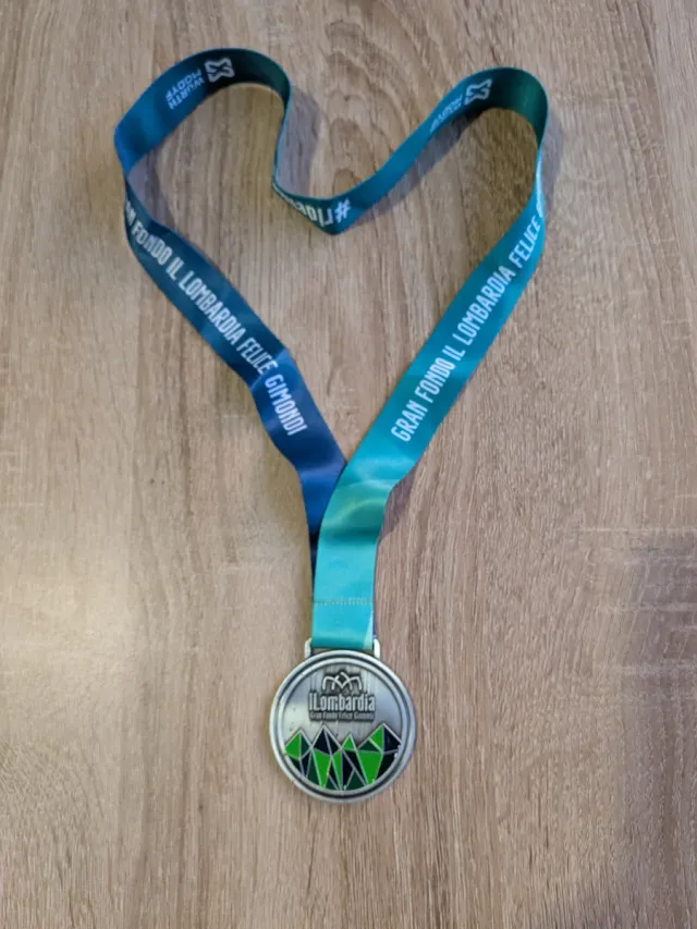 Medalla Gran Fondo Il Lombardia 2025