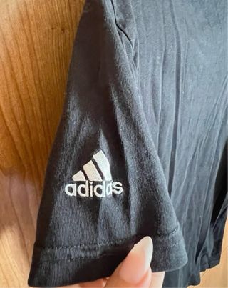 Camiseta Adidas Logo Clásico Negra/Gris Oscuro