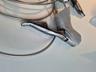 Manetas y Frenos SRAM Rival AXS