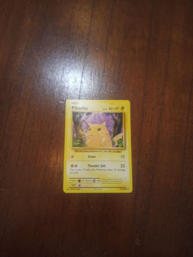 Pikachu first edition en ingles original