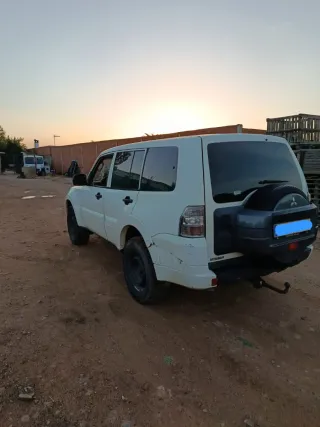 Mitsubishi Montero M-pro 3.2. 200 cv