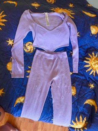 Conjunto dos piezas Zara morado