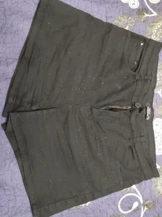 Pantalón corto negro Talla 44