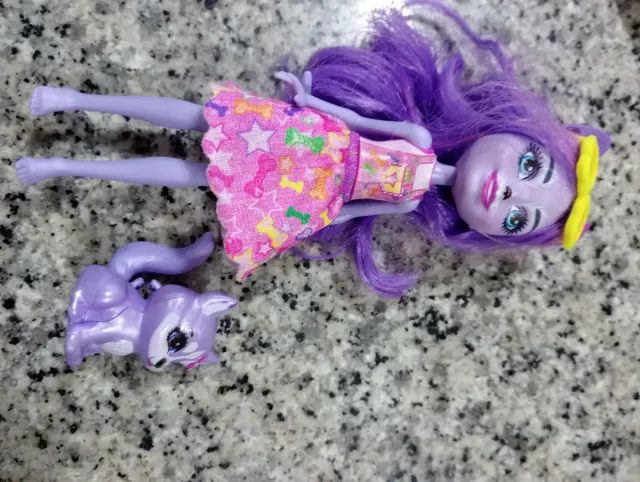 7 Muñeca Enchantimals con 7 mascotas