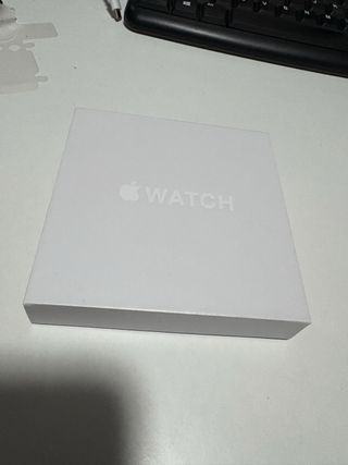 Apple Watch SE 4G Plata/Negro + Correa sport Nike