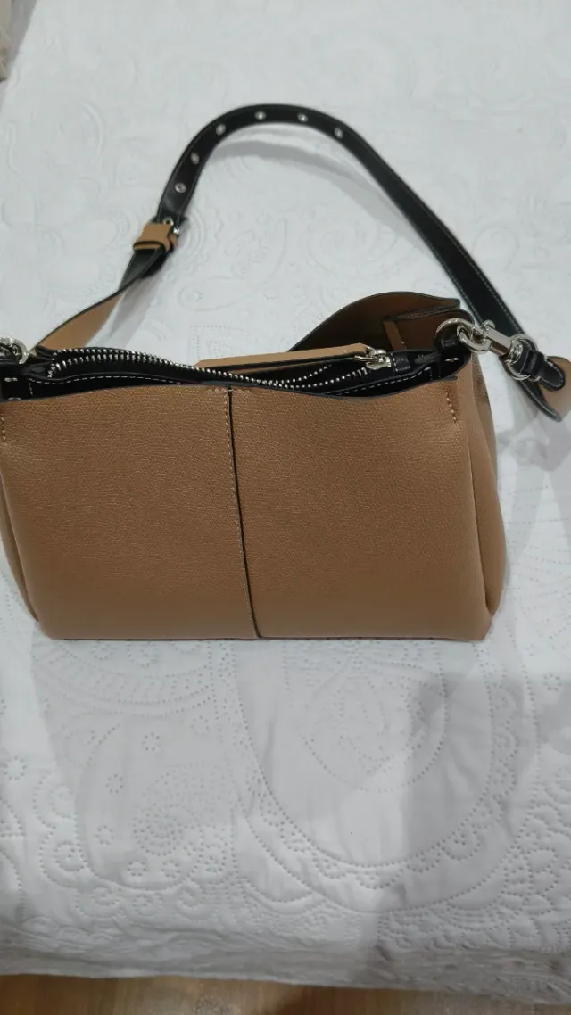 Bolso color Camel