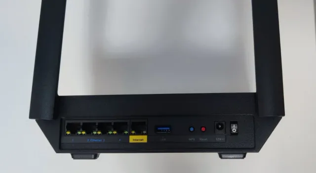 Router WiFi 6 Linksys AX1800 Dual-Band