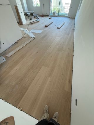 Instalación de tarimas.