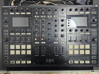 Traktor S8 + Flight Case