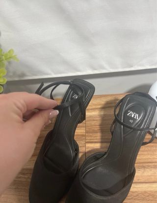 Sandalias tacón Zara negras talla 40
