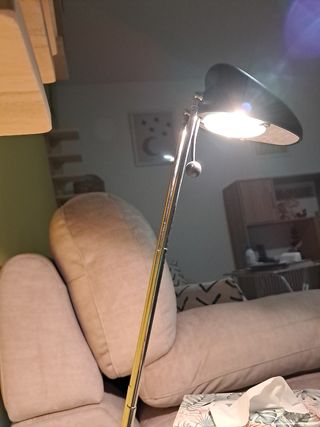 Flexo de mesa negro y plateado