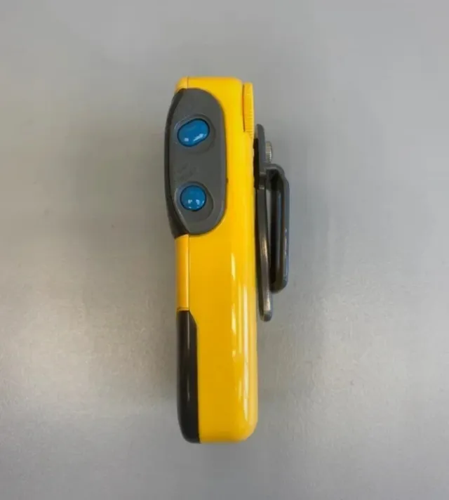 Walkman Radio Portátil Sony  FM/AM Sports