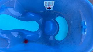 Bañera bebé adaptable a la bañera