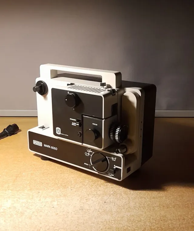 Proyector Super 8 Eumig Mark 605D