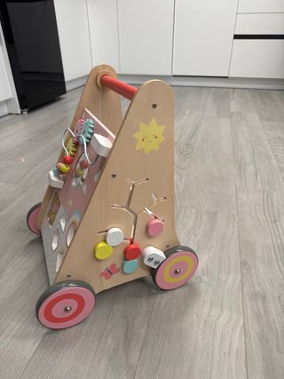 Passeggini in legno per neonati