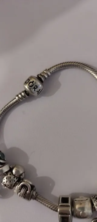 Pulsera Pandora con 7 charms